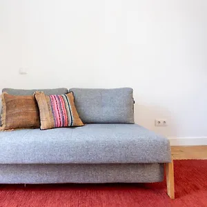 feels-like-home-vila-rosrio-cosy-flat-ii.hotels-lisbon-portugal.com/