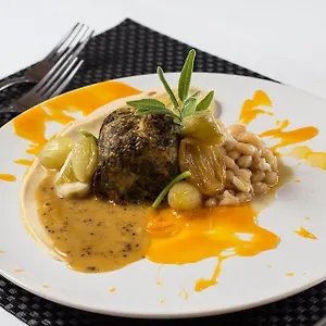 auberge-les-grillons.hotels-rhonealpes.com/
